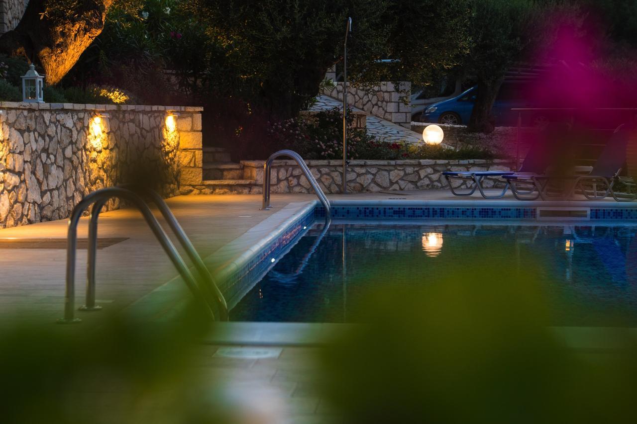 Villas Amantea- Four Villas With Big Pool And Infinity Pool Sivota  Bagian luar foto