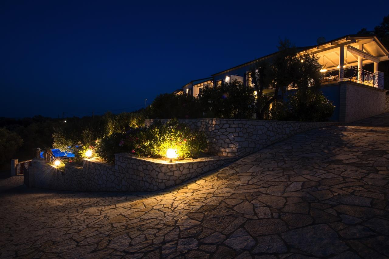 Villas Amantea- Four Villas With Big Pool And Infinity Pool Sivota  Bagian luar foto