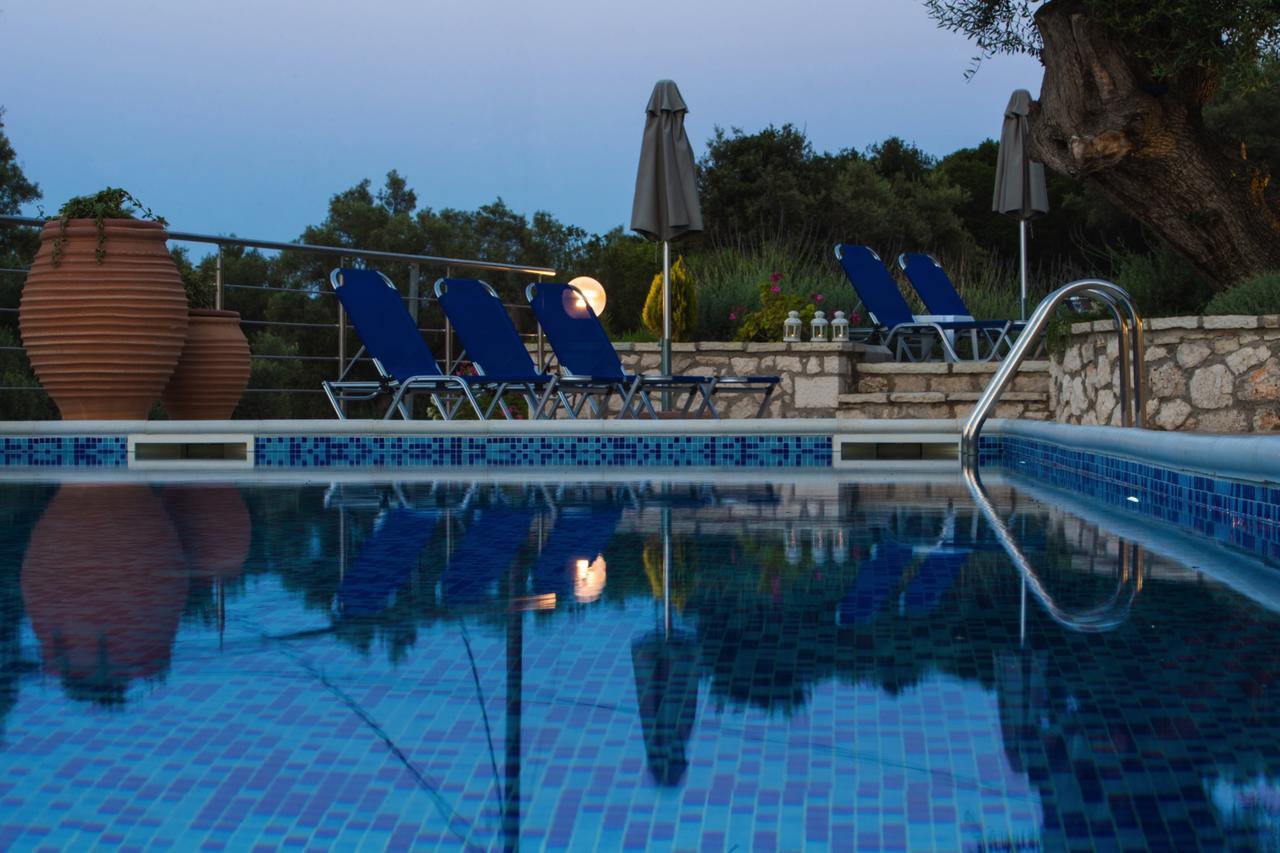 Villas Amantea- Four Villas With Big Pool And Infinity Pool Sivota  Bagian luar foto