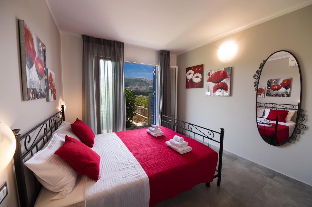 Villas Amantea- Four Villas With Big Pool And Infinity Pool Sivota  Bagian luar foto